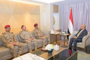 استعدادات المعركة الفاصلة ضد الحوثي على طاولة 
صالح وقائد العمليات المشتركة بالرياض