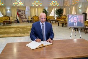 صالح: علي سالم البيض علماً بارزاً من اعلام التاريخ اليمني المعاصر