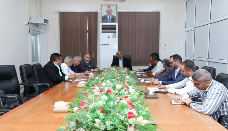 انهيار معيشي وغلاء الأسعار.. وزير المالية يعترف بقصور واختلالات في أداء الوزارة ويتعهد بالإصلاح