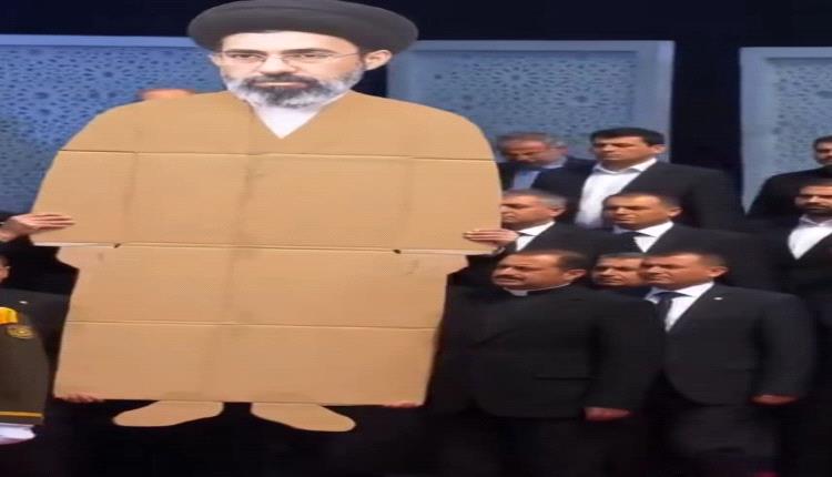 استمرار غياب مجتبى خامنئي في اليوم الثاني جنازة والده