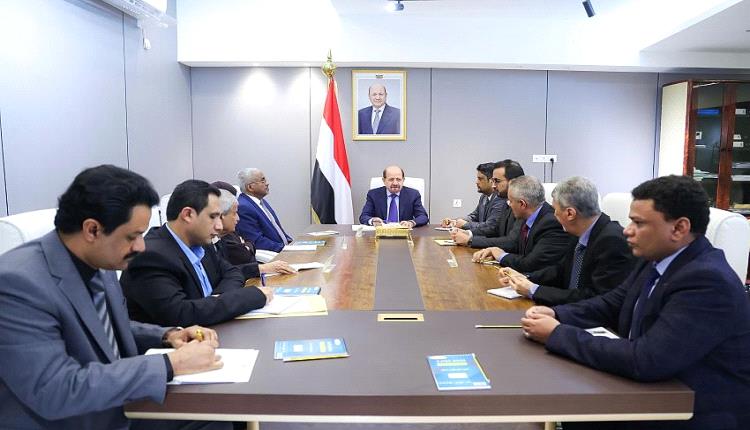 الحكومة تصعد ضد الحوثيين بشأن إدارة الصندوق الاجتماعي.. وتؤكد أنه قرار سيادي 