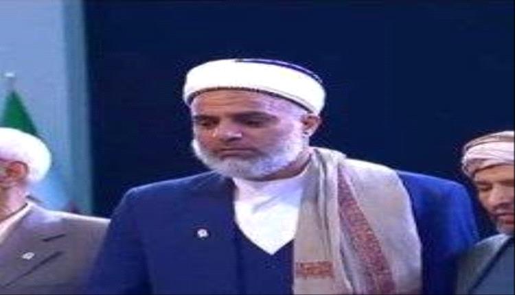 الحوثيون يمنعون مفتي الجماعة من البقاء في إيران أو السفر إلى الهند للعلاج