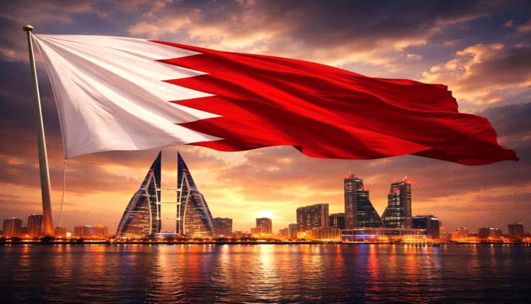 إطلاق صافرات الإنذار في البحرين.. وانفجارات تدوي بالمنامة
