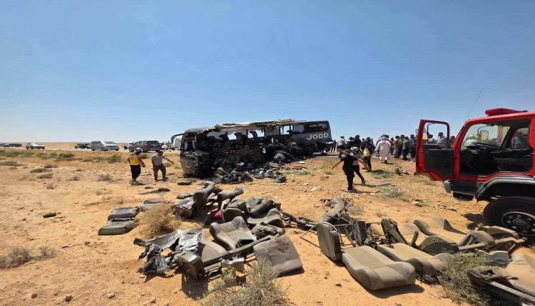عشرات القتلى والجرحى إثر تصادم بين حافلتين في سوريا 