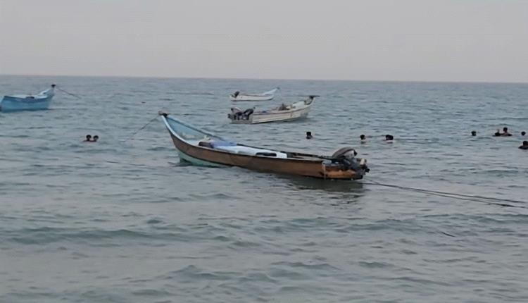 احتراق قارب يحمل علي عبدالله صالح وعسكري في البحر الأحمر