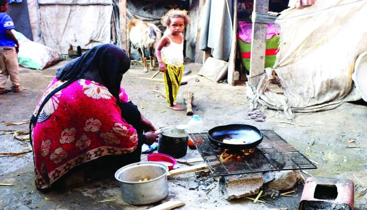 جرائم الحوثي بالبحر والجبهات تفجر موجة نزوح جديدة وتشرد آلاف اليمنيين