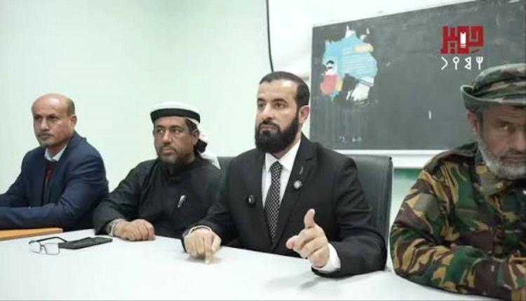 محافظ أبين: إيقاف مدير مستشفى حكومي وإحالته للتحقيق 