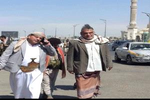انفجر الصراع.. قيادي حوثي بارز يتحدى نجل زعيم الجماعة ويهدد بانتفاضة قبائل المنطقة الوسطى