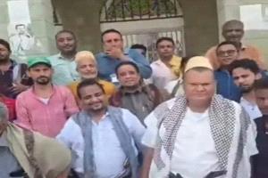 الحوثي يفصل أكثر من 30 موظف من أبناء تهامة ويستبدلهم بعناصر موالية للجماعة