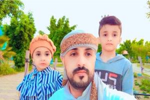 ودع طفليه بكلمات أبكت اليمنيين.. الموت يخطف مغترب في طريقه إلى عُمان بحثًا عن لقمة العيش