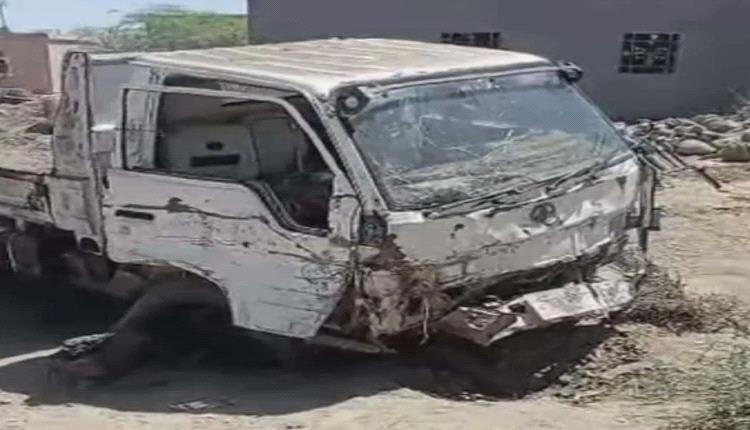 سائق شاحنة ينجو بأعجوبة من قبضة الموت بعد انفجار حوثي في تعز