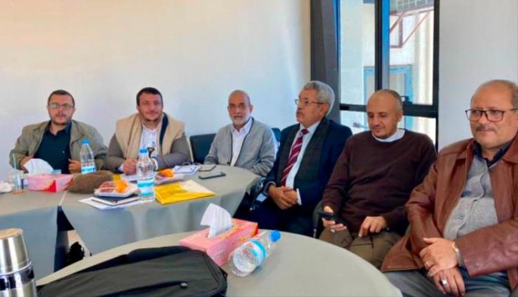 بمقاربة جديدة.. إيران تعيد ترتيب ورقة الحوثي والإخوان باليمن 