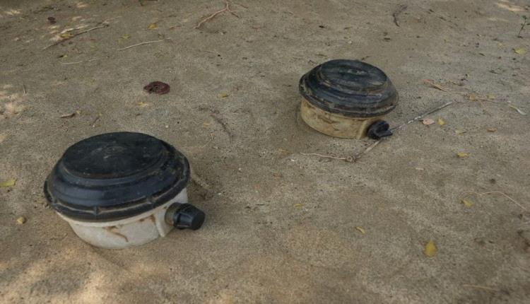 الحوثيون يتركون أجسام قاتلة قرب منازل المواطنين في ميدي