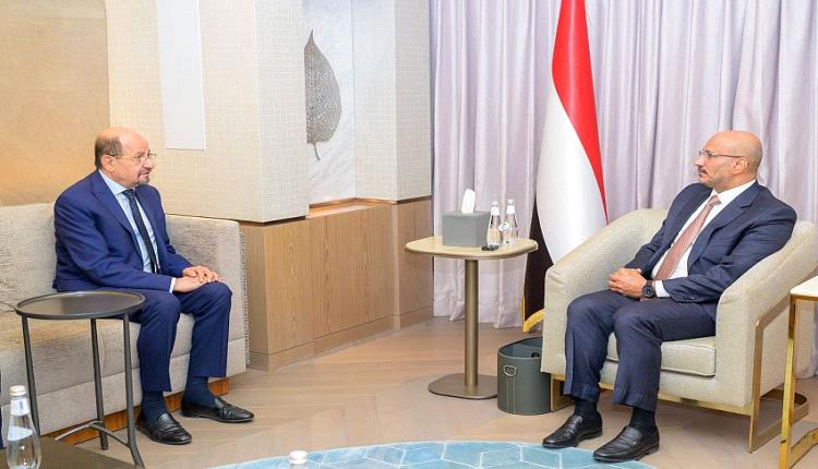 طارق صالح يؤكد دعم جهود الحكومة لتحسين الخدمات والإصلاحات الاقتصادية