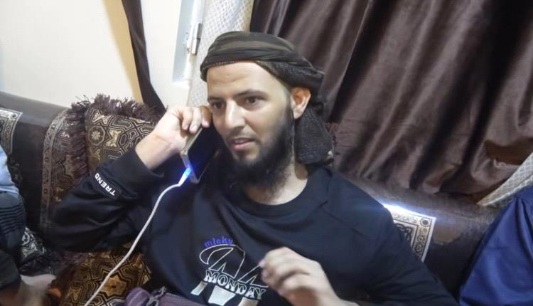 المحرمي يهاتف الأسرى المحررين من تنظيم القاعدة