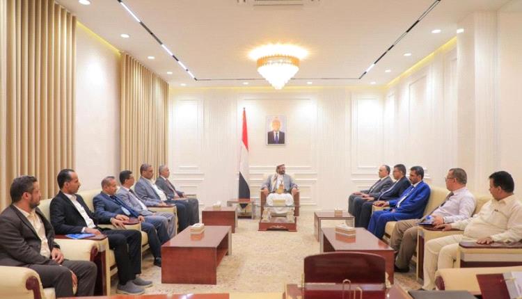 العرادة يقود تحرك رئاسي حاسم لتجفيف منابع الاختلالات المالية وتوريد كافة الإيرادات إلى البنك المركزي
