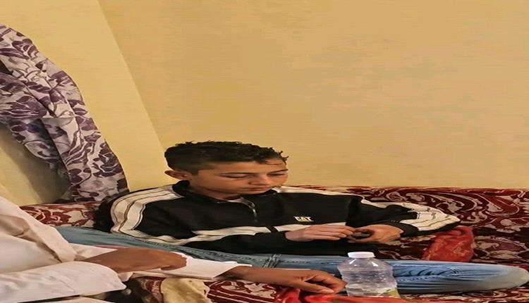 جسده كشف الحقيقة.. مقتل طفل تعذيباً على يد والده وتكتم حوثي يثير الغضب