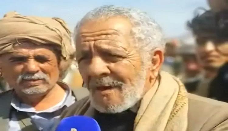 الحوثي يختطف شيخ بارز ومشايخ من أرحب بعد سقوط روايتهم.. والقبائل ترفض منحهم الغطاء