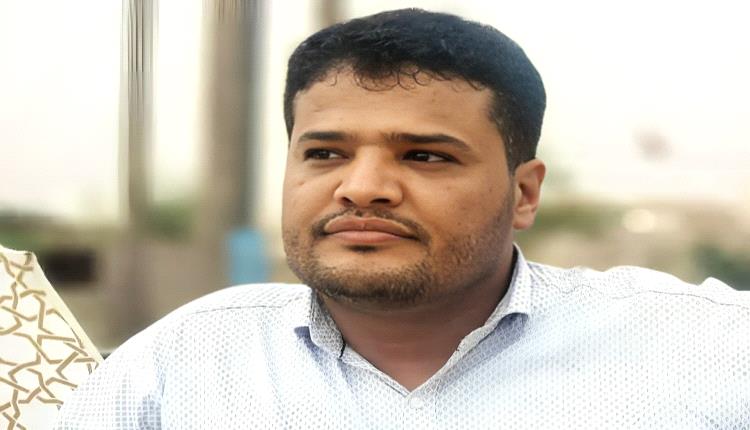 وزير الإعلام يفجّر مفاجأة في قضية الصحفي هزاع.. وينسف رواية شرطة مارب ويطالب بالإفراج الفوري عنه
