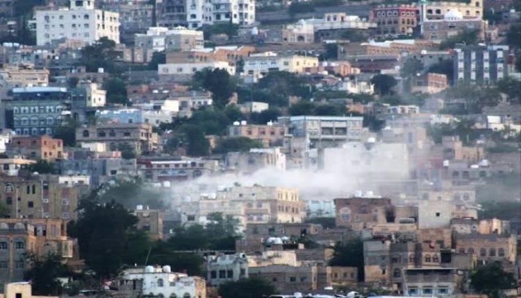 قصف حوثي كثيف يستهدف قرية الرباط في الضالع وسط ذعر بين المدنيين