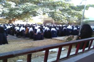 قيادات حوثية تقتحم مدارس بنات جبلة وتجبرهن على أمر صادم