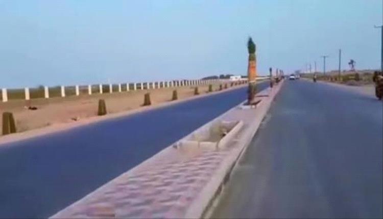 سلطات المخا تحدد أسعار 223 سلعة غذائية وتتوعد المخالفين بإجراءات صارمة