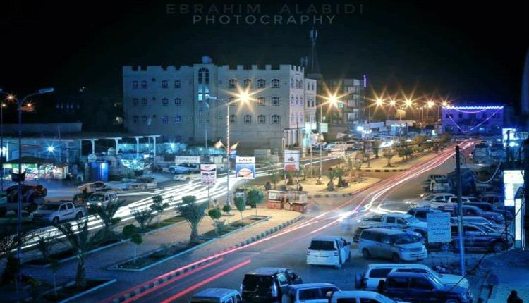 الصرافون يبتزون المواطنين في مأرب.. رفض شراء العملة السعودية يدفع لبيعها بأسعار متدنية