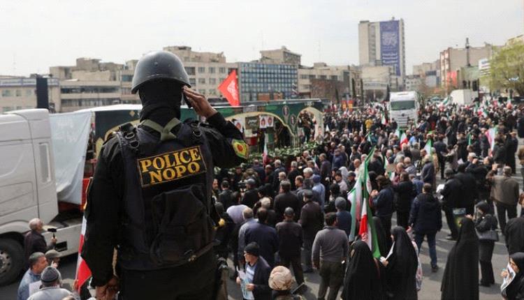 اشتباكات مسلحة على الأرض بين مسلحين وقوات الأمن الإيرانية