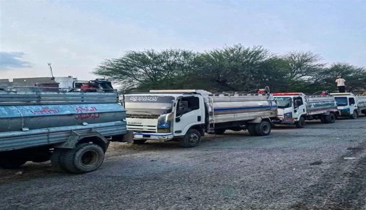 إب الخضراء تعيش ازمة خانقة في المياه مع ارتفاع أسعار الصهاريج