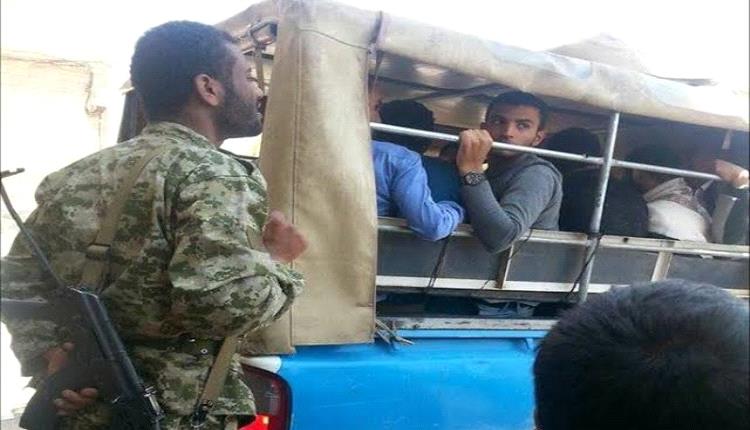 مصادر تكشف تحويل أقسام الشرطة بصنعاء إلى مراكز للابتزاز العقائدي 