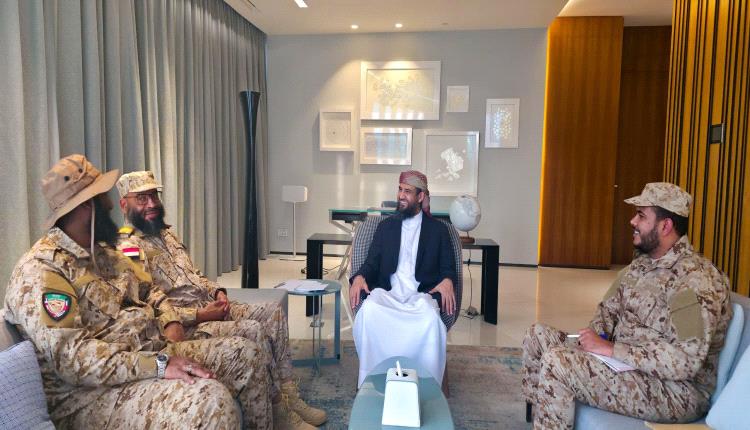 تفاصيل لقاء المحرمي مع قائد المنطقة الأولى- قائد الفرقة الثانية درع الوطن