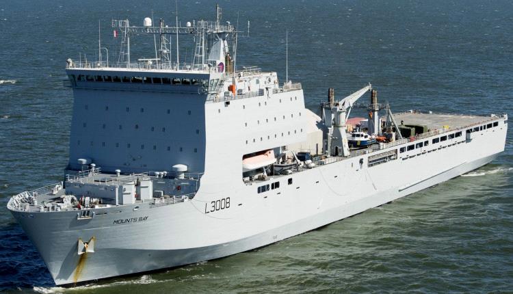 بريطانيا تعلن استعدادها لإرسال سفينة إنزال إلى شرق المتوسط