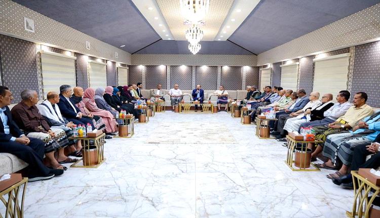 الزنداني يلتقي قيادات التعليم العالي في عدن ويؤكد: لا نهضة دون إصلاح جذري للمنظومة التعليمية