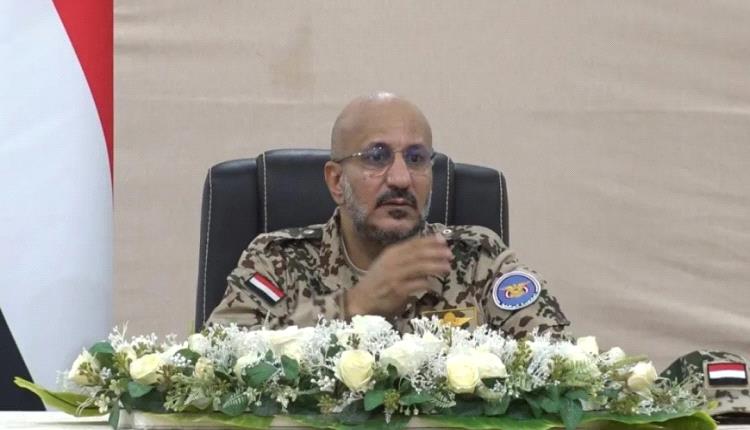 طارق صالح يكشف عن فرصة ذهبية لإنهاء الحوثي ويشدد على رفع درجات اليقظة إلى أقصى مستوياتها بالساحل الغربي