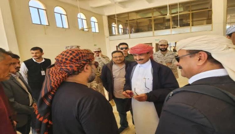 في توقيت لافت.. محافظ شبوة يعود إلى عتق بالتزامن مع تحولات عسكرية في جبهات القتال