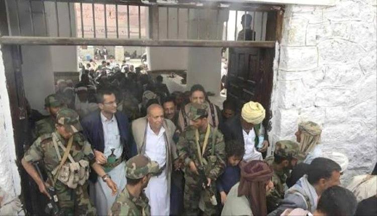إقامة جبرية على 400 سلفي في ذمار وإب.. ونقاط حوثية تحاصرهم بمداخل المحافظات