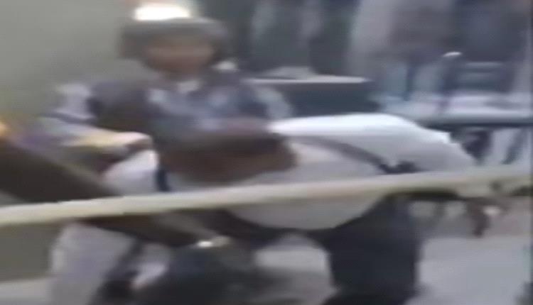 تاجر يقتحم غرف نوم ويعتدي على زوجة وابنة الحاج المقطري وأمن تعز يحبس الضحية.. تفاصيل صادمة