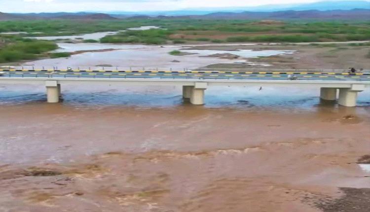 تحذير هام من عواصف وأمطار وسيول جارفة تهدد هذه المناطق.. المواطنون أمام خطر مباشر