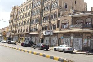 الحوثي يفتش بدرومات المواطنين في صنعاء ويصدر هذه التوجيهات لعقال الحارات