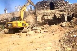 عمليات حفر غامضة للحوثي في 3 محافظات تثير مخاوف بعد اتفاق سري بين قيادة الجماعة وإسرائيليين