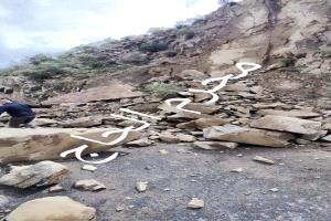 أمطار غزيرة وسيول جارفة تضرب تعز.. تضرر منازل وانهيارات صخرية وممتلكات في خطر