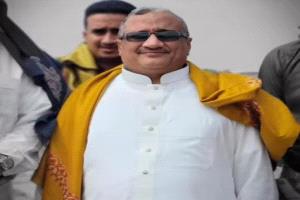 قيادي حوثي بارز يصل المخا ويعلن انشقاقه عن الجماعة وترتيبات عسكرية بإشراف سعودي