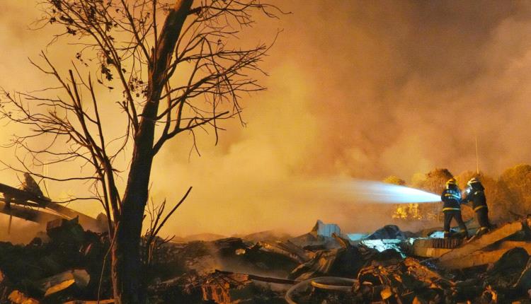 انفجار بمصنع ألعاب نارية في الصين يسفر عن وفاة 21 شخص وإصابة 61 أخرين