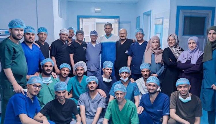 الحكومة تشيد بإنجاز طبي تاريخي هو الأول باليمن 