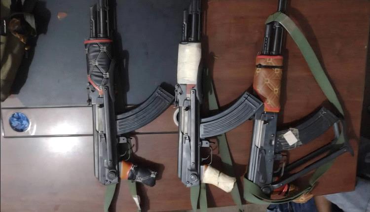 أمن عدن يستهدف سوق السلاح في منطقة الهاشمي ويضبط أسلحة وذخائر