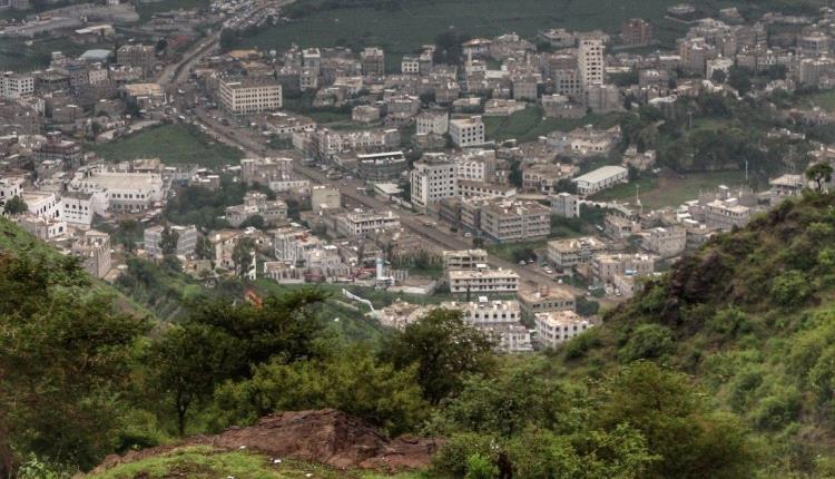 الحوثيون يحاصرون المدينة القديمة في إب بالكاميرات والانتشار الأمني