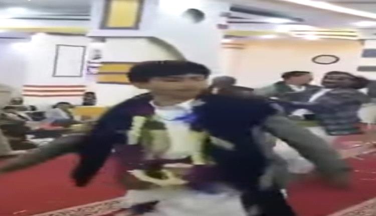 الكُتن يغزو مساجد صنعاء.. والحوثيون يحولونها إلى ثكنات ولوكندات
