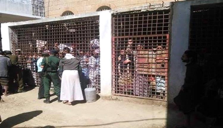 قيادي حوثي كبير يفضح رسميا جماعته ويكشف أوضاع مأساوية من داخل السجون