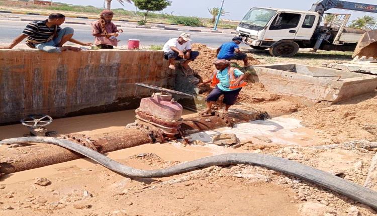 الحوكمة والفساد.. تقرير دولي يفضح هشاشة قطاع المياه في 3 مدن رئيسية وثلثا عدن خارج الخدمة