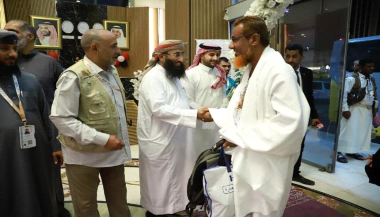 تركي يستقبل حجاج اليمن القادمين إلى مكة ويدعوهم إلى أمر هام